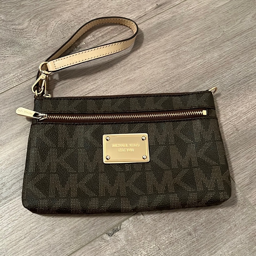 MK Wristlet